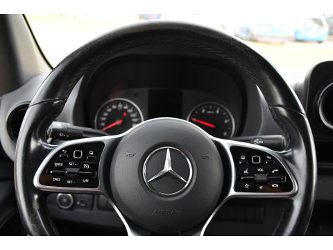 Mercedes-Benz Sprinter 317 1.9 CDI L2H2 RWD Black Edition Camera, Cruise, Carplay, LED, 170pk, Automaat, Stoelverwarming, Standkachel, Mbux, Leder, Uniek!