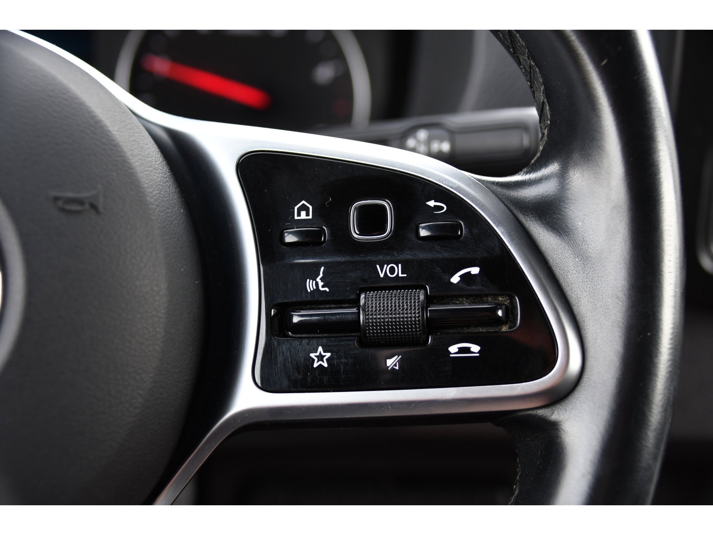 Mercedes-Benz Sprinter 317 1.9 CDI L2H2 RWD Black Edition Camera, Cruise, Carplay, LED, 170pk, Automaat, Stoelverwarming, Standkachel, Mbux, Leder, Uniek!