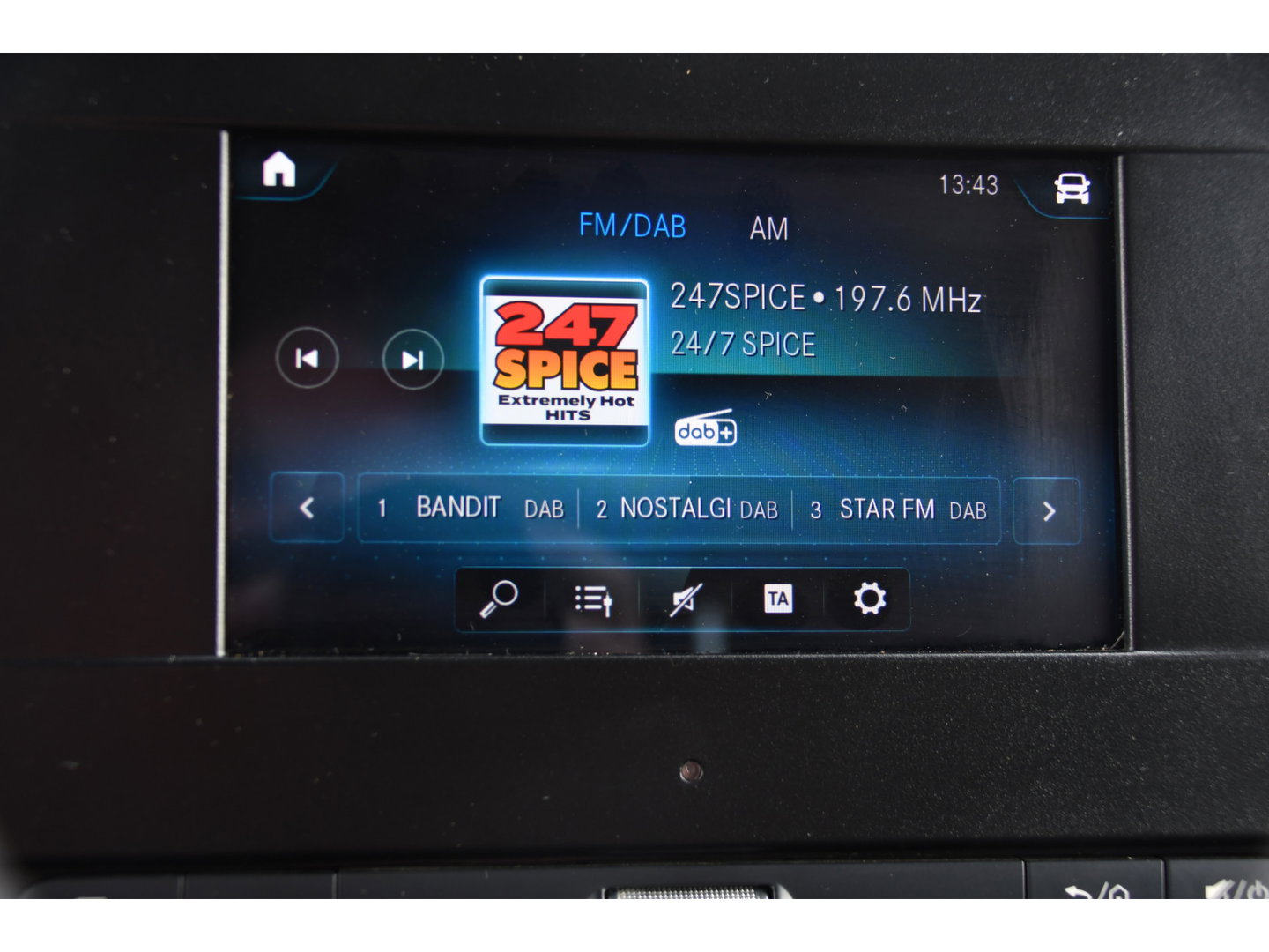 Mercedes-Benz Sprinter 317 1.9 CDI L2H2 RWD Black Edition Camera, Cruise, Carplay, LED, 170pk, Automaat, Stoelverwarming, Standkachel, Mbux, Leder, Uniek!