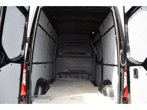 Mercedes-Benz Sprinter 317 1.9 CDI L2H2 RWD Black Edition Camera, Cruise, Carplay, LED, 170pk, Automaat, Stoelverwarming, Standkachel, Mbux, Leder, Uniek!