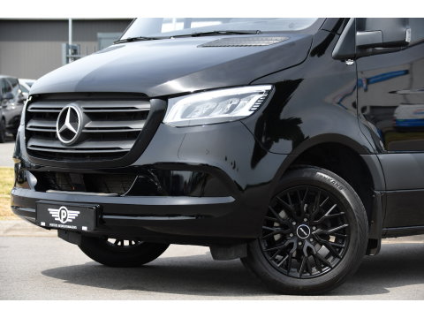 Mercedes-Benz Sprinter 317 1.9 CDI L2H2 RWD Black Edition Camera, Cruise, Carplay, LED, 170pk, Automaat, Stoelverwarming, Standkachel, Mbux, Leder, Uniek!