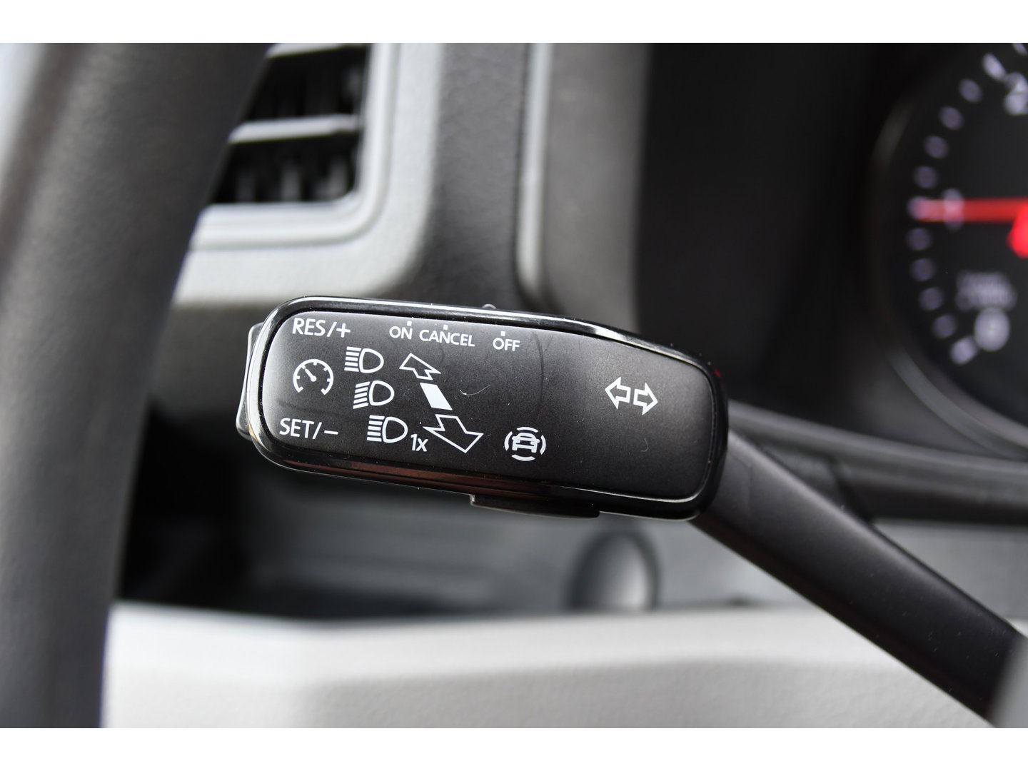 Volkswagen Crafter 35 2.0 TDI L3H2 PB Edition Cruise, Carplay, LED, Multimedia, Sensoren, Voorruit verwarming, 140pk, Automaat, Uniek!
