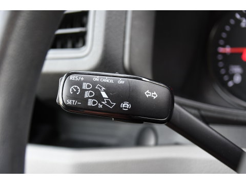 Volkswagen Crafter 35 2.0 TDI L3H2 PB Edition Cruise, Carplay, LED, Multimedia, Sensoren, Voorruit verwarming, 140pk, Automaat, Uniek!