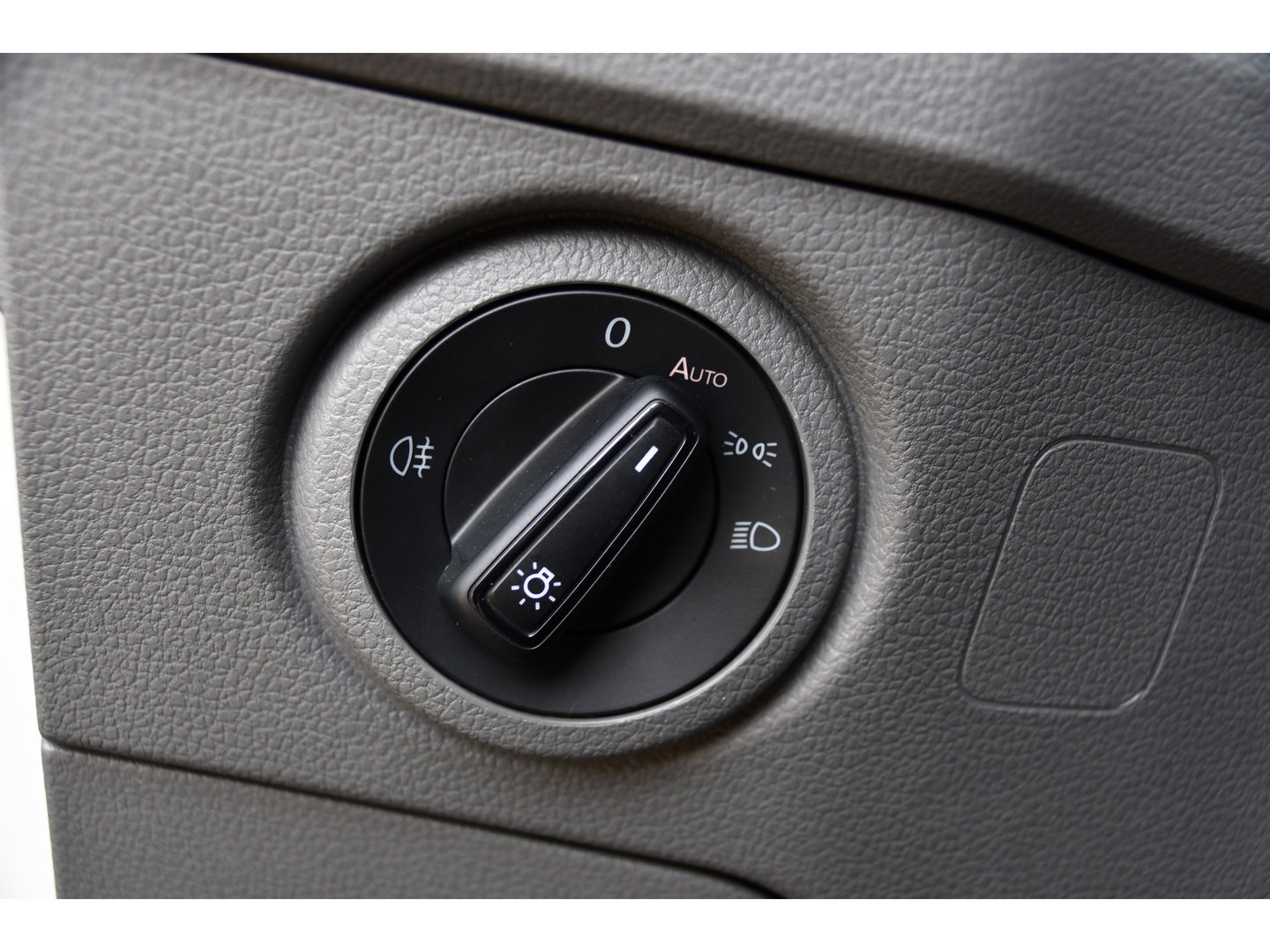 Volkswagen Crafter 35 2.0 TDI L3H2 PB Edition Cruise, Carplay, LED, Multimedia, Sensoren, Voorruit verwarming, 140pk, Automaat, Uniek!