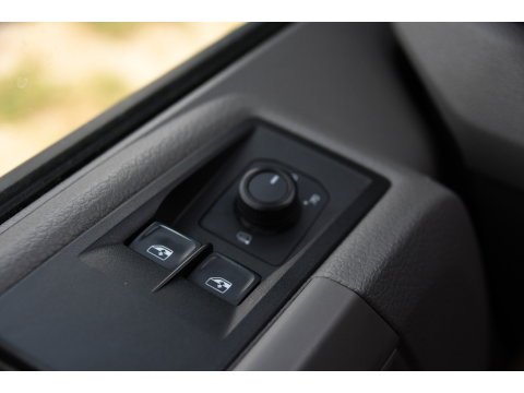 Volkswagen Crafter 35 2.0 TDI L3H2 PB Edition Cruise, Carplay, LED, Multimedia, Sensoren, Voorruit verwarming, 140pk, Automaat, Uniek!