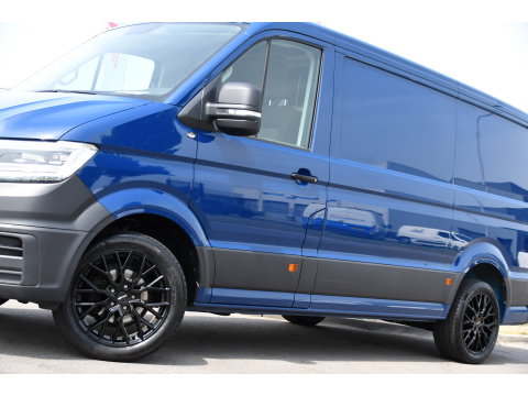 Volkswagen Crafter 35 2.0 TDI L3H2 PB Edition Cruise, Carplay, LED, Multimedia, Sensoren, Voorruit verwarming, 140pk, Automaat, Uniek!
