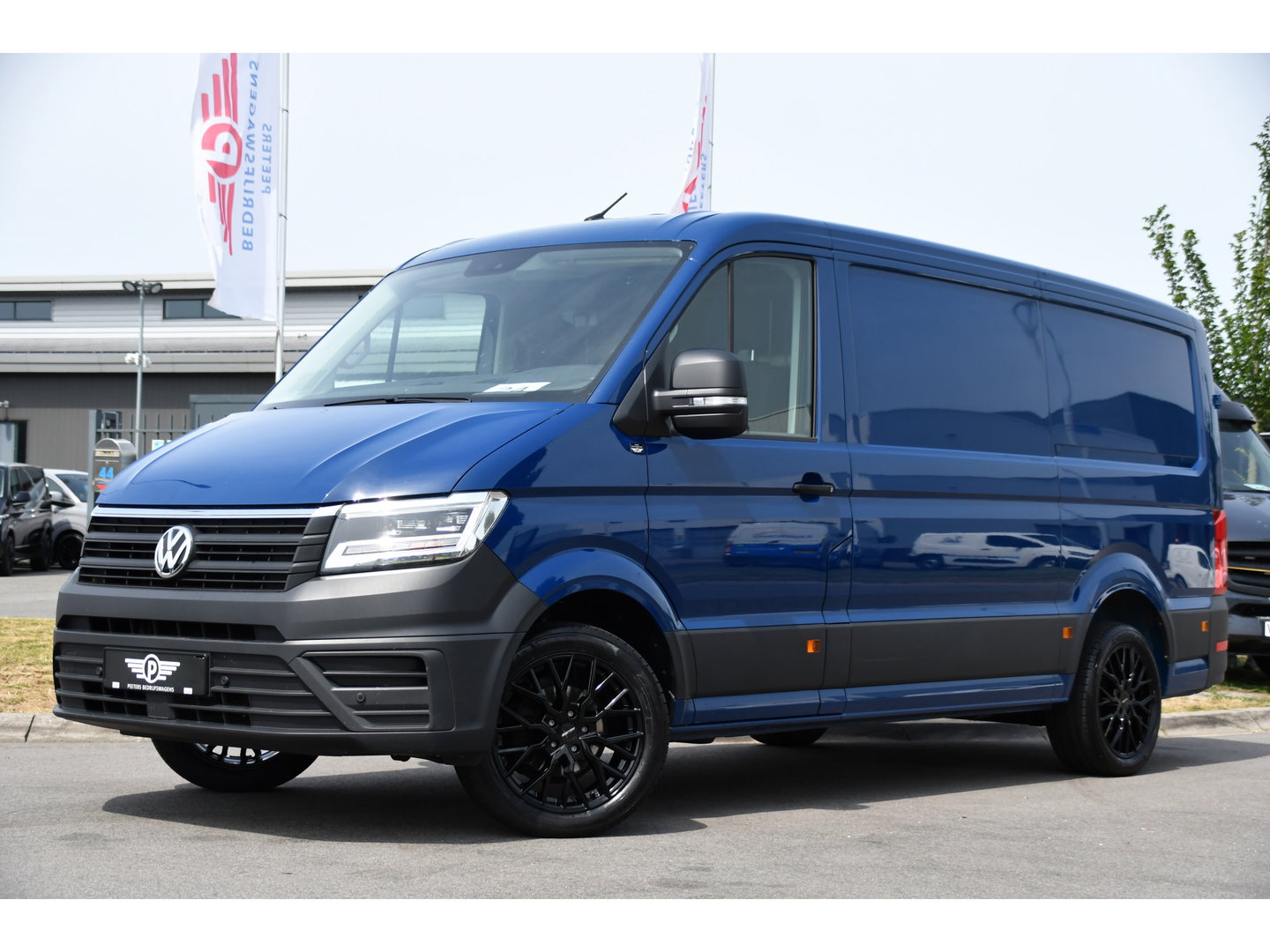 Volkswagen Crafter 35 2.0 TDI L3H2 PB Edition Cruise, Carplay, LED, Multimedia, Sensoren, Voorruit verwarming, 140pk, Automaat, Uniek!