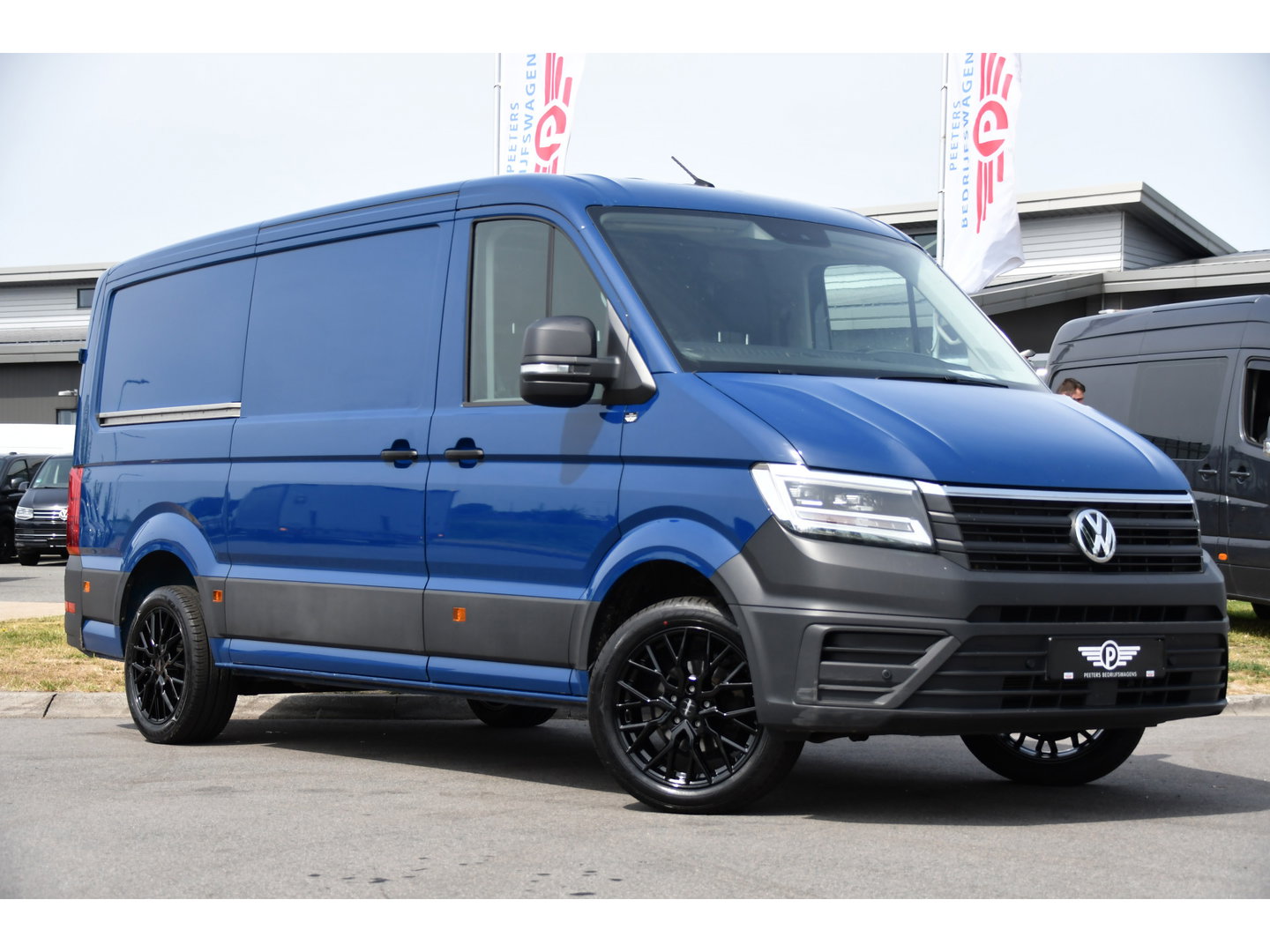 Volkswagen Crafter 35 2.0 TDI L3H2 PB Edition Cruise, Carplay, LED, Multimedia, Sensoren, Voorruit verwarming, 140pk, Automaat, Uniek!