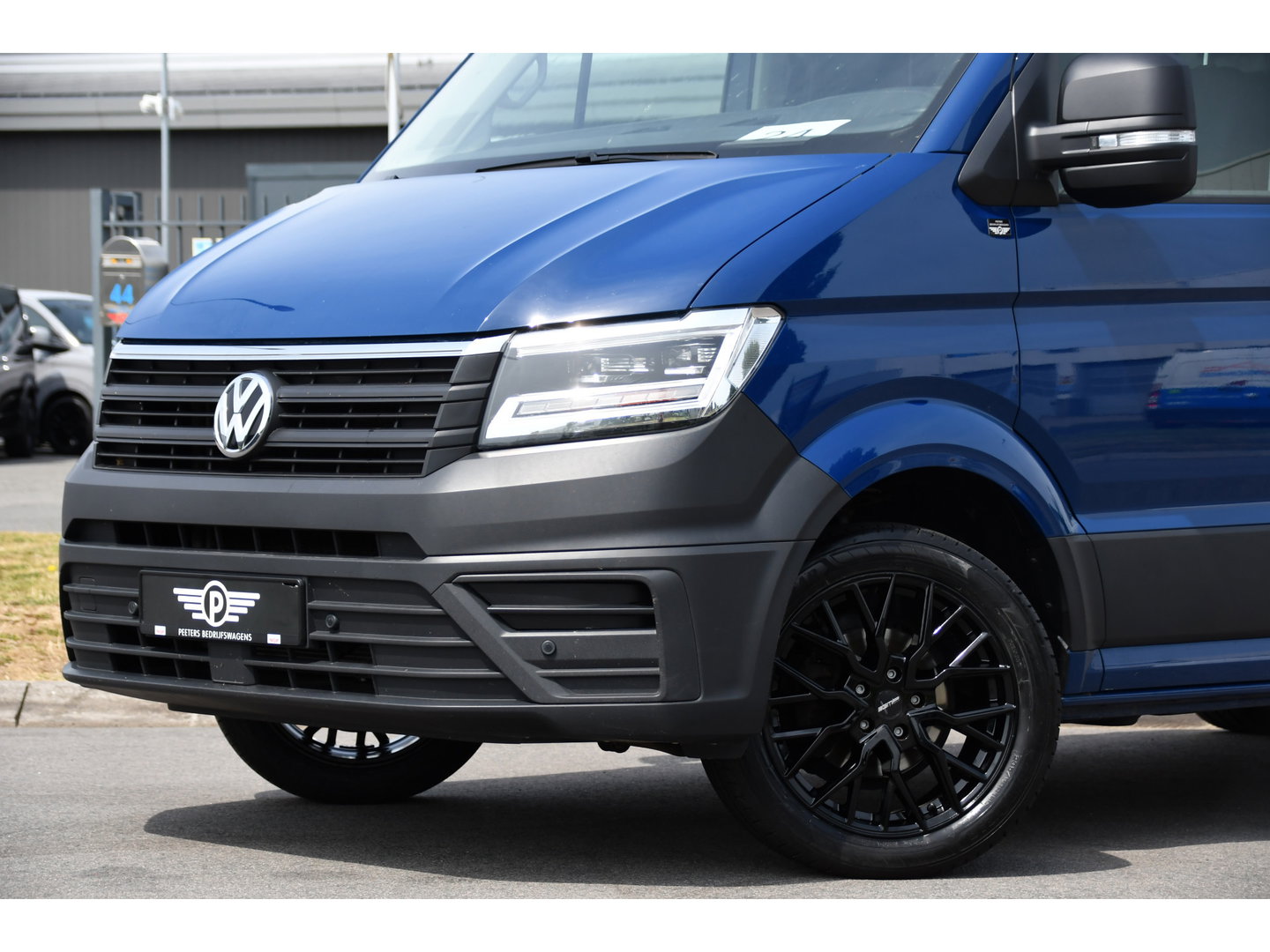 Volkswagen Crafter 35 2.0 TDI L3H2 PB Edition Cruise, Carplay, LED, Multimedia, Sensoren, Voorruit verwarming, 140pk, Automaat, Uniek!