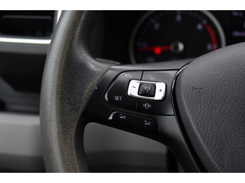 Volkswagen Crafter 35 2.0 TDI L3H3 Black Edition Camera, Adaptieve Cruise, Carplay, LED, Trekhaak, Voorruitverwarming, Sensoren, 177pk, Automaat, Uniek!
