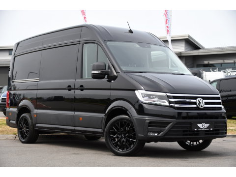 Volkswagen Crafter 35 2.0 TDI L3H3 Black Edition Camera, Adaptieve Cruise, Carplay, LED, Trekhaak, Voorruitverwarming, Sensoren, 177pk, Automaat, Uniek!