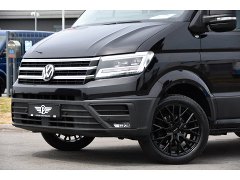 Volkswagen Crafter 35 2.0 TDI L3H3 Black Edition Camera, Adaptieve Cruise, Carplay, LED, Trekhaak, Voorruitverwarming, Sensoren, 177pk, Automaat, Uniek!
