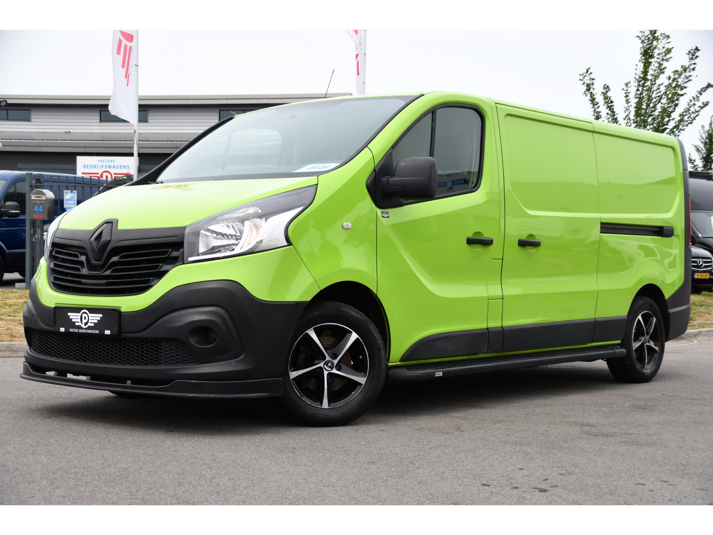 Renault Trafic 1.6 dCi T29 L2H1 Edition Cruise, Airco, 2 x Schuifdeur, 125pk, Sensoren, Trekhaak, Radio, Uniek!