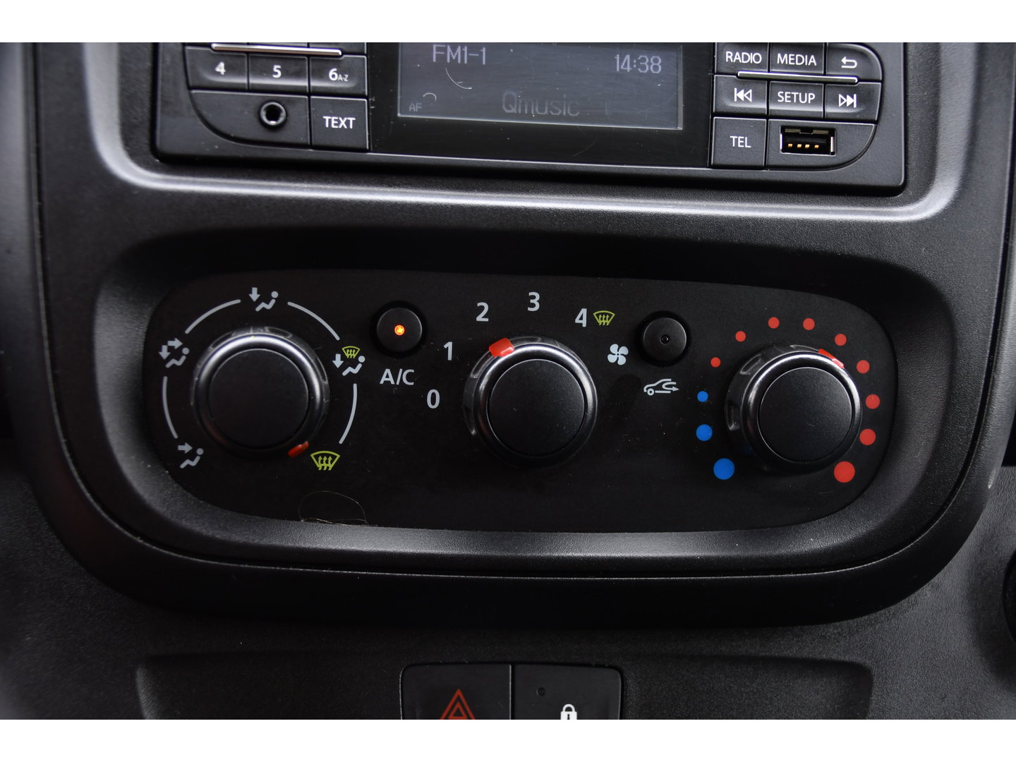 Renault Trafic 1.6 dCi T29 L2H1 Edition Cruise, Airco, 2 x Schuifdeur, 125pk, Sensoren, Trekhaak, Radio, Uniek!