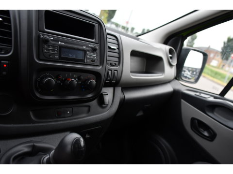 Renault Trafic 1.6 dCi T29 L2H1 Edition Cruise, Airco, 2 x Schuifdeur, 125pk, Sensoren, Trekhaak, Radio, Uniek!
