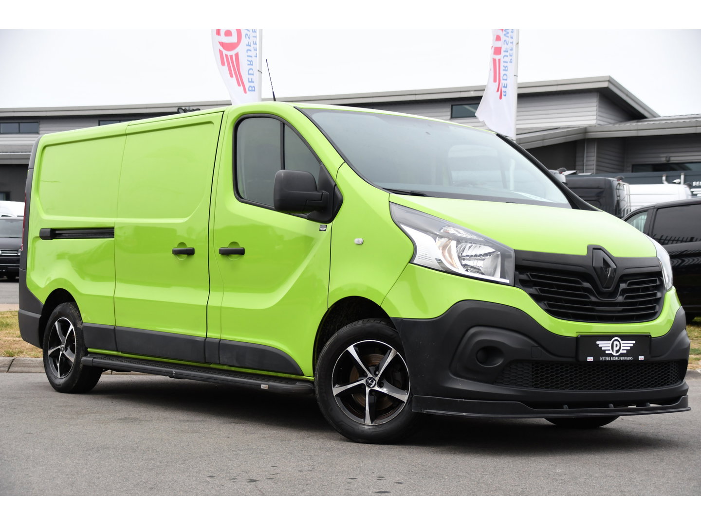 Renault Trafic 1.6 dCi T29 L2H1 Edition Cruise, Airco, 2 x Schuifdeur, 125pk, Sensoren, Trekhaak, Radio, Uniek!