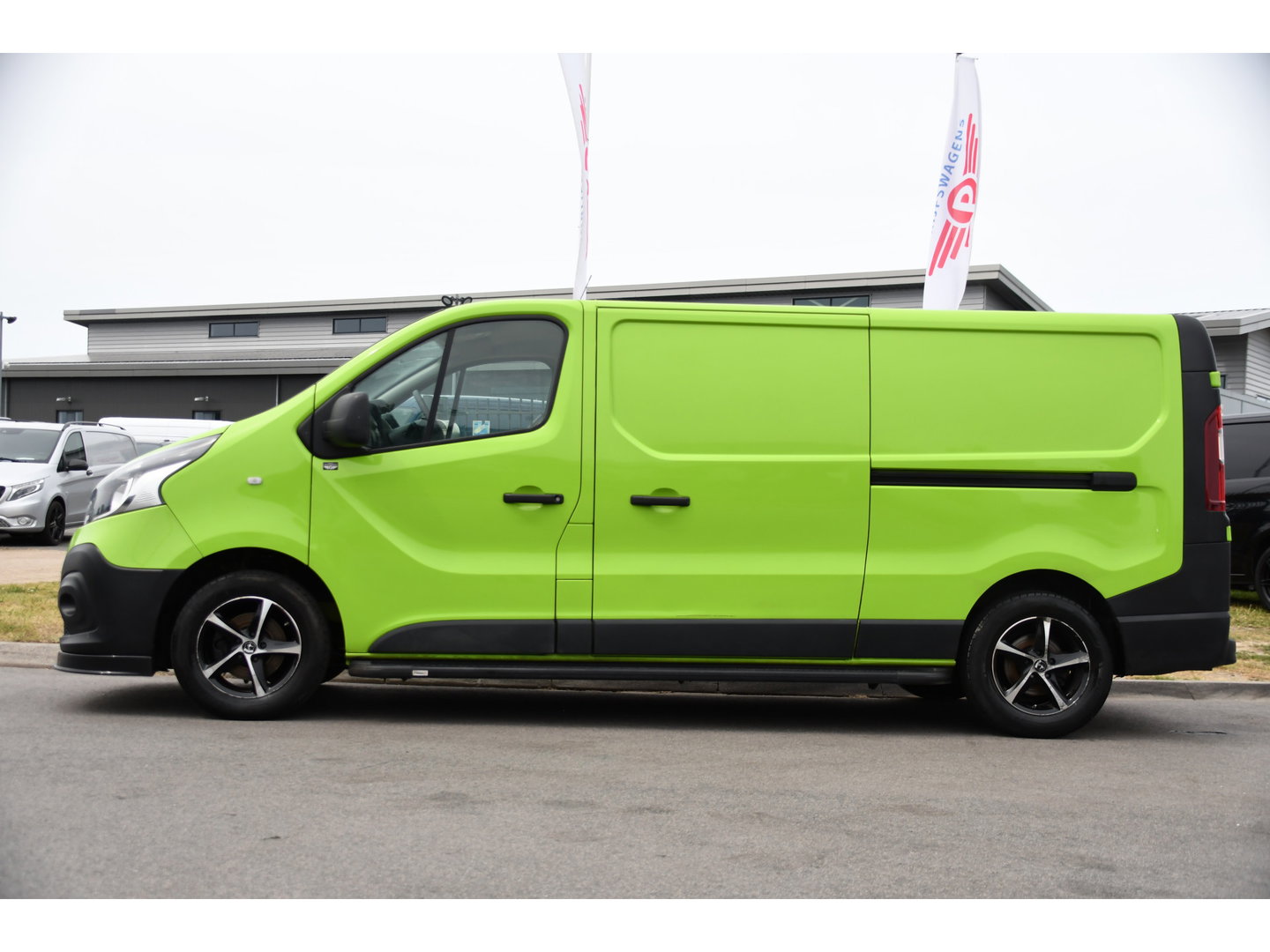 Renault Trafic 1.6 dCi T29 L2H1 Edition Cruise, Airco, 2 x Schuifdeur, 125pk, Sensoren, Trekhaak, Radio, Uniek!
