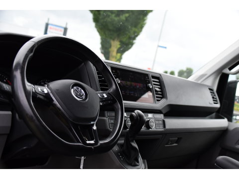 Volkswagen Crafter 35 2.0 TDI L3H3 Highline Black Edition Camera, Cruise, Carplay, LED, Clima, Automaat, Trekhaak, Sensoren, Uniek!