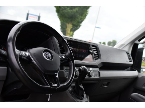 Volkswagen Crafter 35 2.0 TDI L3H3 Highline Black Edition Camera, Cruise, Carplay, LED, Clima, Automaat, Trekhaak, Sensoren, Uniek!