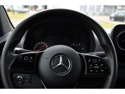 Mercedes-Benz Sprinter 315 1.9 CDI L2H2 RWD PB Edition Camera, Carplay, LED, 3500kg Trekhaak, Mbux, 150pk, Automaat, Clima, Stoelverwarming, Uniek!