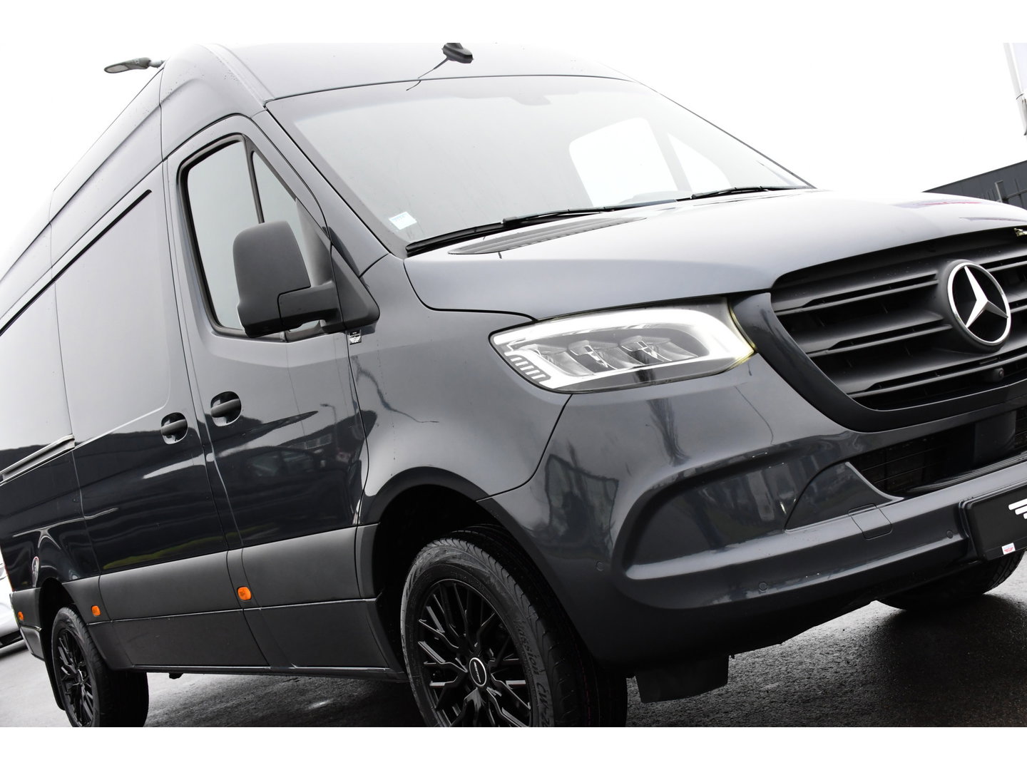 Mercedes-Benz Sprinter 315 1.9 CDI L2H2 RWD PB Edition Camera, Carplay, LED, 3500kg Trekhaak, Mbux, 150pk, Automaat, Clima, Stoelverwarming, Uniek!