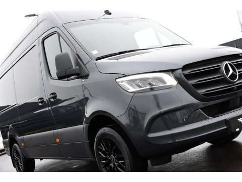Mercedes-Benz Sprinter 315 1.9 CDI L2H2 RWD PB Edition Camera, Carplay, LED, 3500kg Trekhaak, Mbux, 150pk, Automaat, Clima, Stoelverwarming, Uniek!