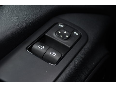 Mercedes-Benz Sprinter 315 1.9 CDI L2H2 RWD PB Edition Camera, Carplay, LED, 3500kg Trekhaak, Mbux, 150pk, Automaat, Clima, Stoelverwarming, Uniek!
