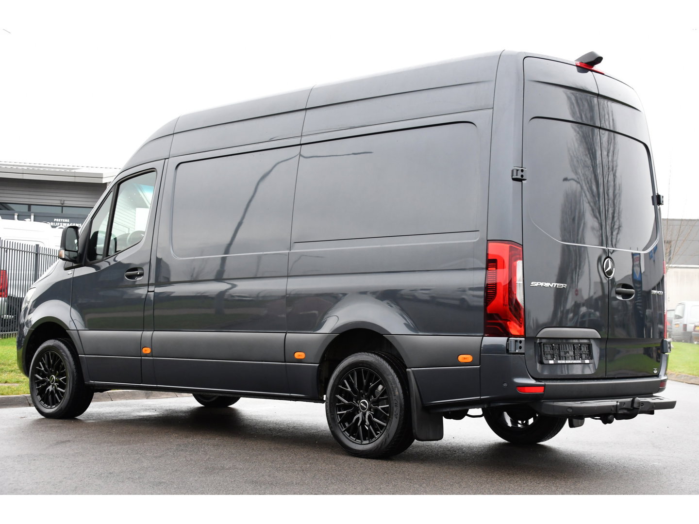 Mercedes-Benz Sprinter 315 1.9 CDI L2H2 RWD PB Edition Camera, Carplay, LED, 3500kg Trekhaak, Mbux, 150pk, Automaat, Clima, Stoelverwarming, Uniek!