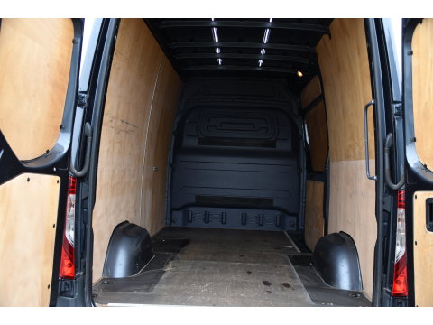 Mercedes-Benz Sprinter 315 1.9 CDI L2H2 RWD PB Edition Camera, Carplay, LED, 3500kg Trekhaak, Mbux, 150pk, Automaat, Clima, Stoelverwarming, Uniek!