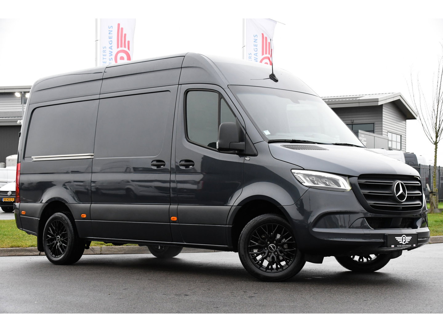 Mercedes-Benz Sprinter 315 1.9 CDI L2H2 RWD PB Edition Camera, Carplay, LED, 3500kg Trekhaak, Mbux, 150pk, Automaat, Clima, Stoelverwarming, Uniek!