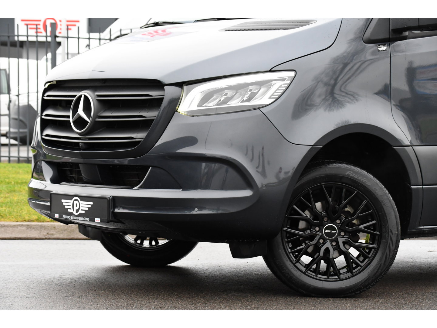 Mercedes-Benz Sprinter 315 1.9 CDI L2H2 RWD PB Edition Camera, Carplay, LED, 3500kg Trekhaak, Mbux, 150pk, Automaat, Clima, Stoelverwarming, Uniek!