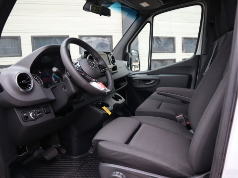 Mercedes-Benz eSprinter 320 81kWh L3 Open Laadbak 430 cm - Select - MBUX - Camera