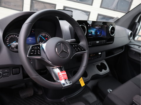 Mercedes-Benz eSprinter 320 81kWh L3 Open Laadbak 430 cm - Select - MBUX - Camera