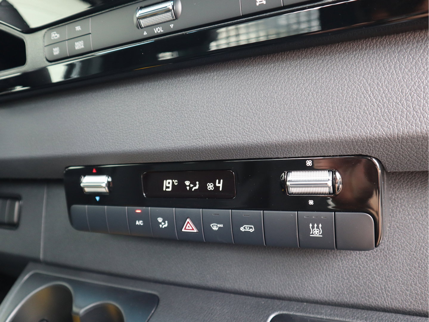 Mercedes-Benz eSprinter 320 81kWh L3 Open Laadbak 430 cm - Select - MBUX - Camera