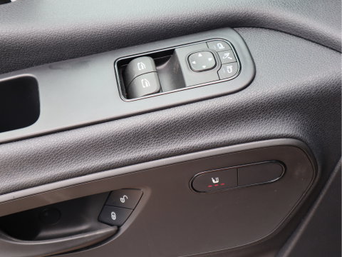 Mercedes-Benz eSprinter 320 81kWh L3 Open Laadbak 430 cm - Select - MBUX - Camera