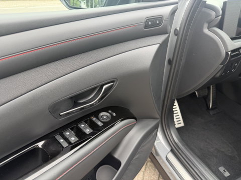 Hyundai TUCSON Hybrid 1.6 T-GDI PHEV N Line Sky Full options