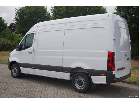 Mercedes-Benz Sprinter 317CDI Pro L2H2 BPM VRIJ!! 10.25" Mbux Cam, Gev. Stoel, 3.5T Trekgewicht, LED!! NR. A393*