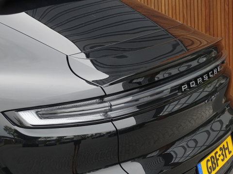 Porsche Cayenne Coupé 3.0 E-Hybrid 470PK / Sport Design / Bose / 2024 *NAP*