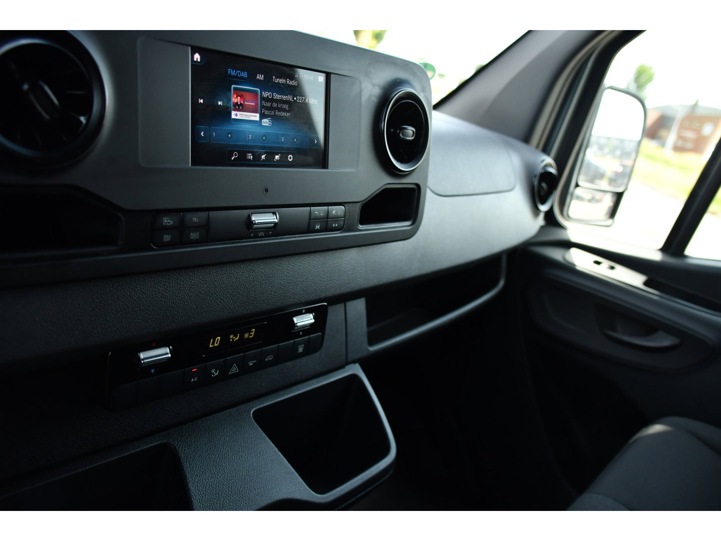 Mercedes-Benz Sprinter 316 2.2 CDI L2H1 PB Edition MARGE! Camera, Cruise, Sensoren, automaat, LED, Carplay, 164pk, Standkachel, Trekhaak, Uniek!