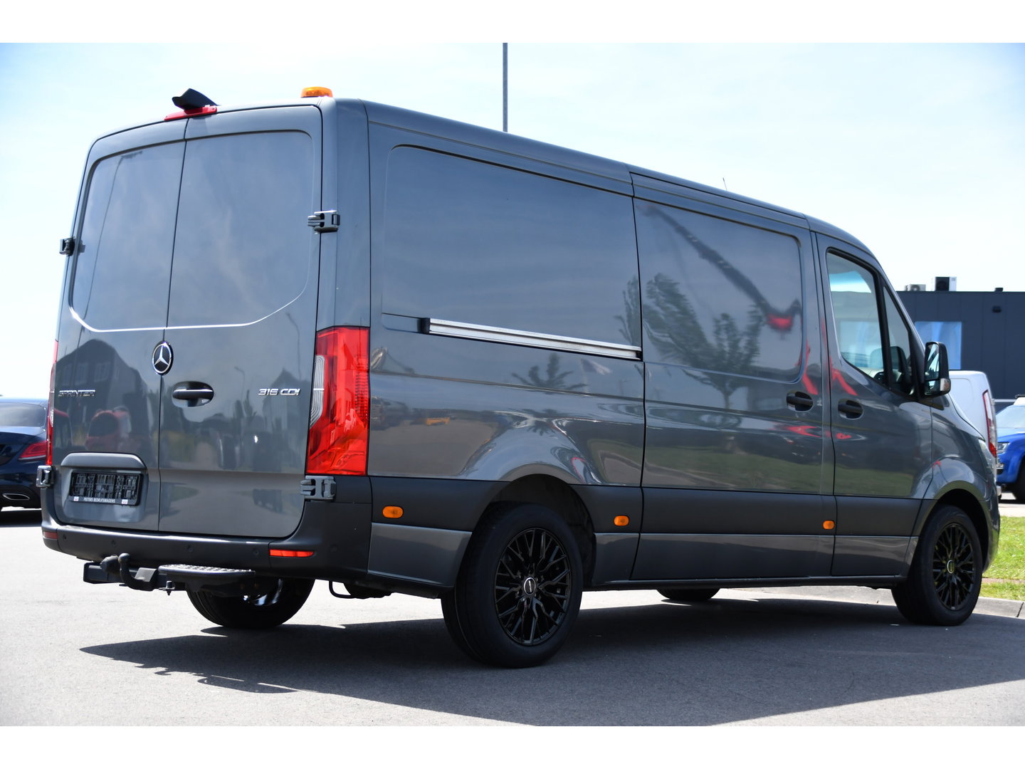 Mercedes-Benz Sprinter 316 2.2 CDI L2H1 PB Edition MARGE! Camera, Cruise, Sensoren, automaat, LED, Carplay, 164pk, Standkachel, Trekhaak, Uniek!
