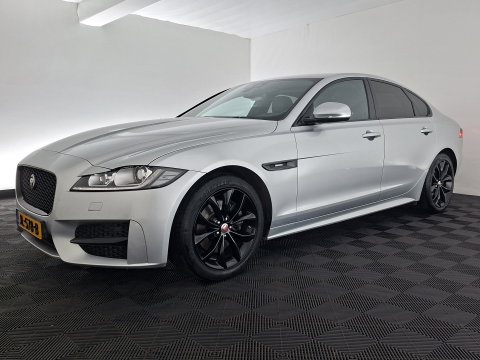 Jaguar XF 2.0d Portfolio R-Sport Aut. *LEATHER | XENON | MERIDIAN-SOUND | DIGI-COCKPIT | HEATED-SPORTSEATS | CAMERA | PRIVACY-GLASS | SHIFTPADDLES | NAVI-FULLMAP | ECC | PDC | CRUISE | 18''ALU*