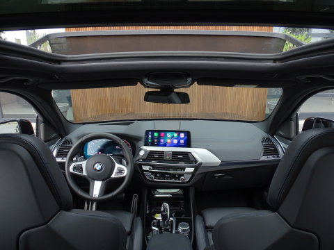 BMW X3 30e 292PK X-Drive M-Sport / pano / head-up / BTW