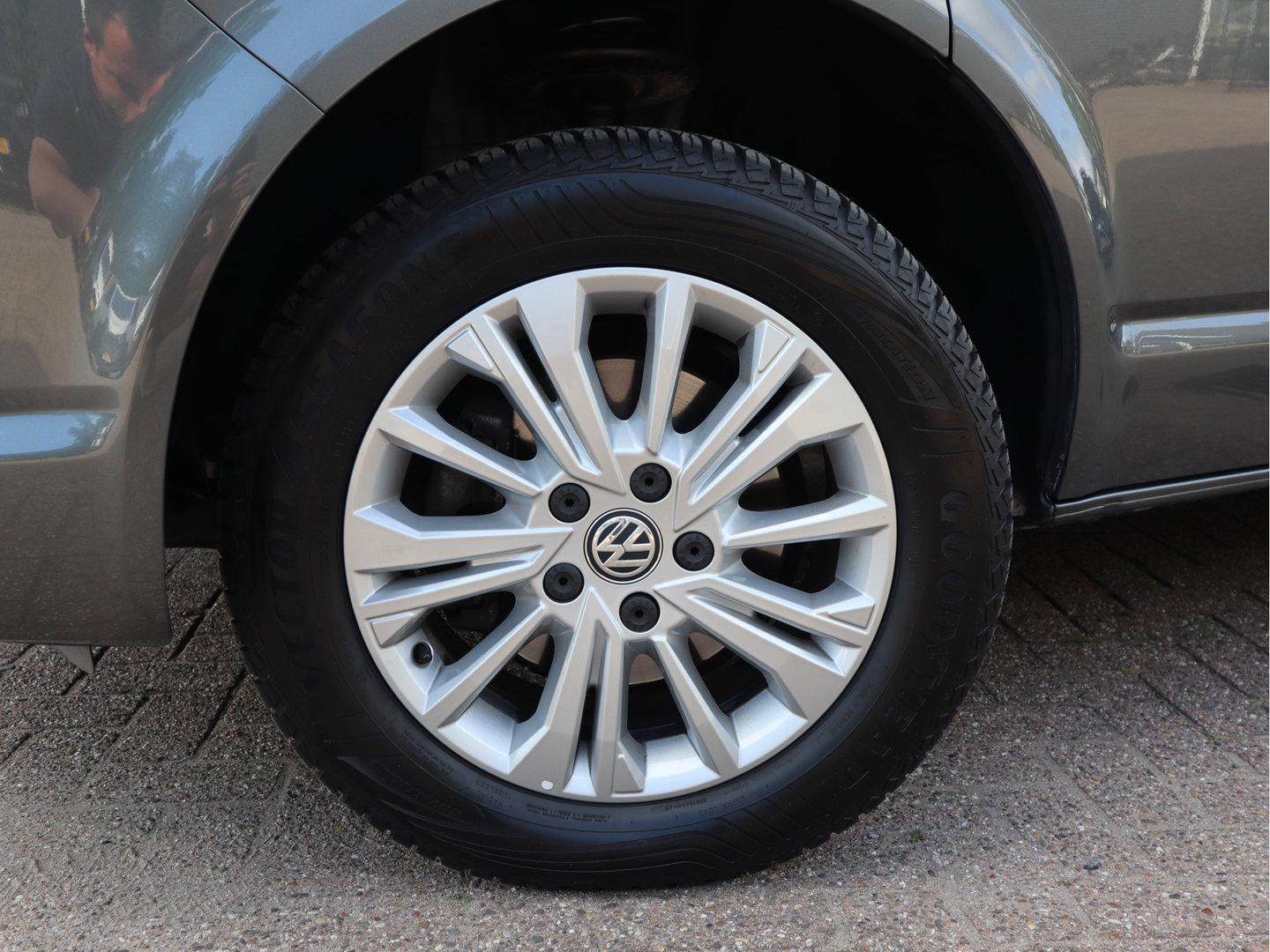 Volkswagen Transporter 2.0 TDI 150 pk DSG Automaat L2 Lang - Highline