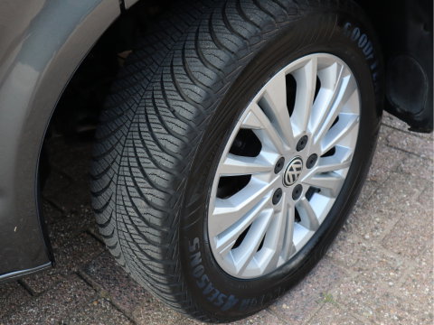 Volkswagen Transporter 2.0 TDI 150 pk DSG Automaat L2 Lang - Highline