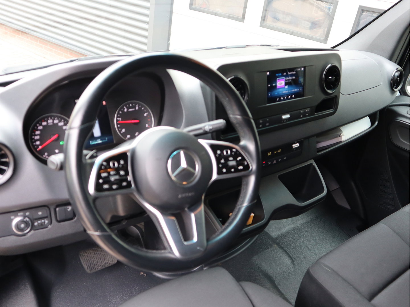 Mercedes-Benz Sprinter 314 CDI Automaat Euro 6 - Bakwagen Laadklep - NL Auto - Mbux