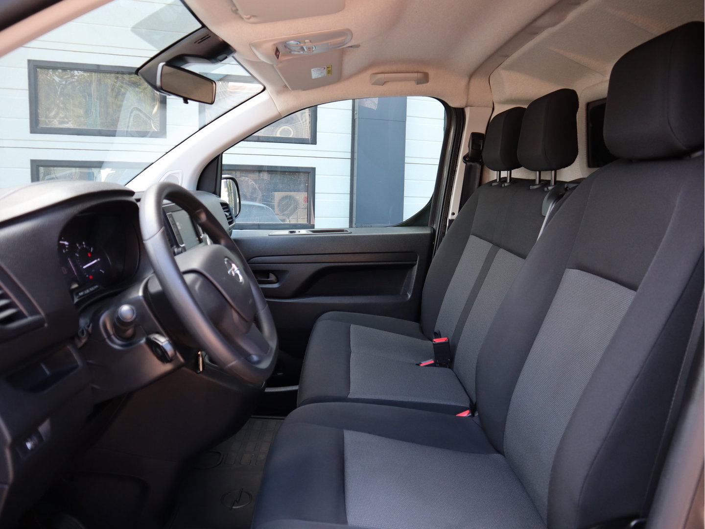 Opel Vivaro 1.5 BlueHDi 102pk Euro 6 - Extra Lang L3 - Trekhaak - Camera