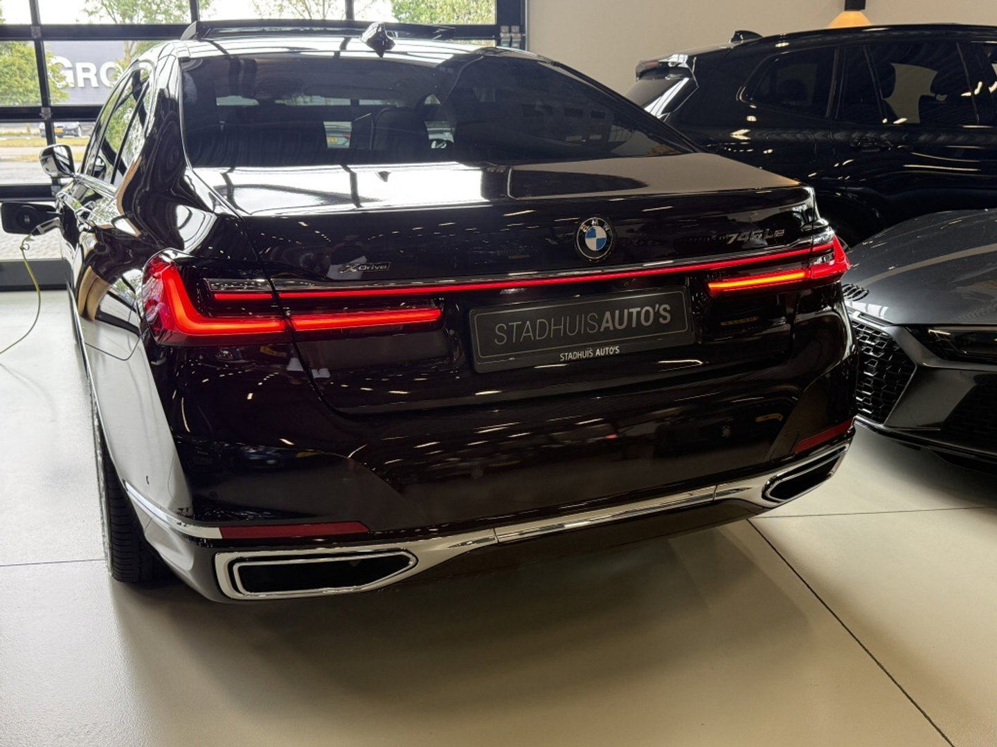 BMW 7 Serie 745Le 394PK X-drive Individual / SkyLounge / TV's / B&W / 360°