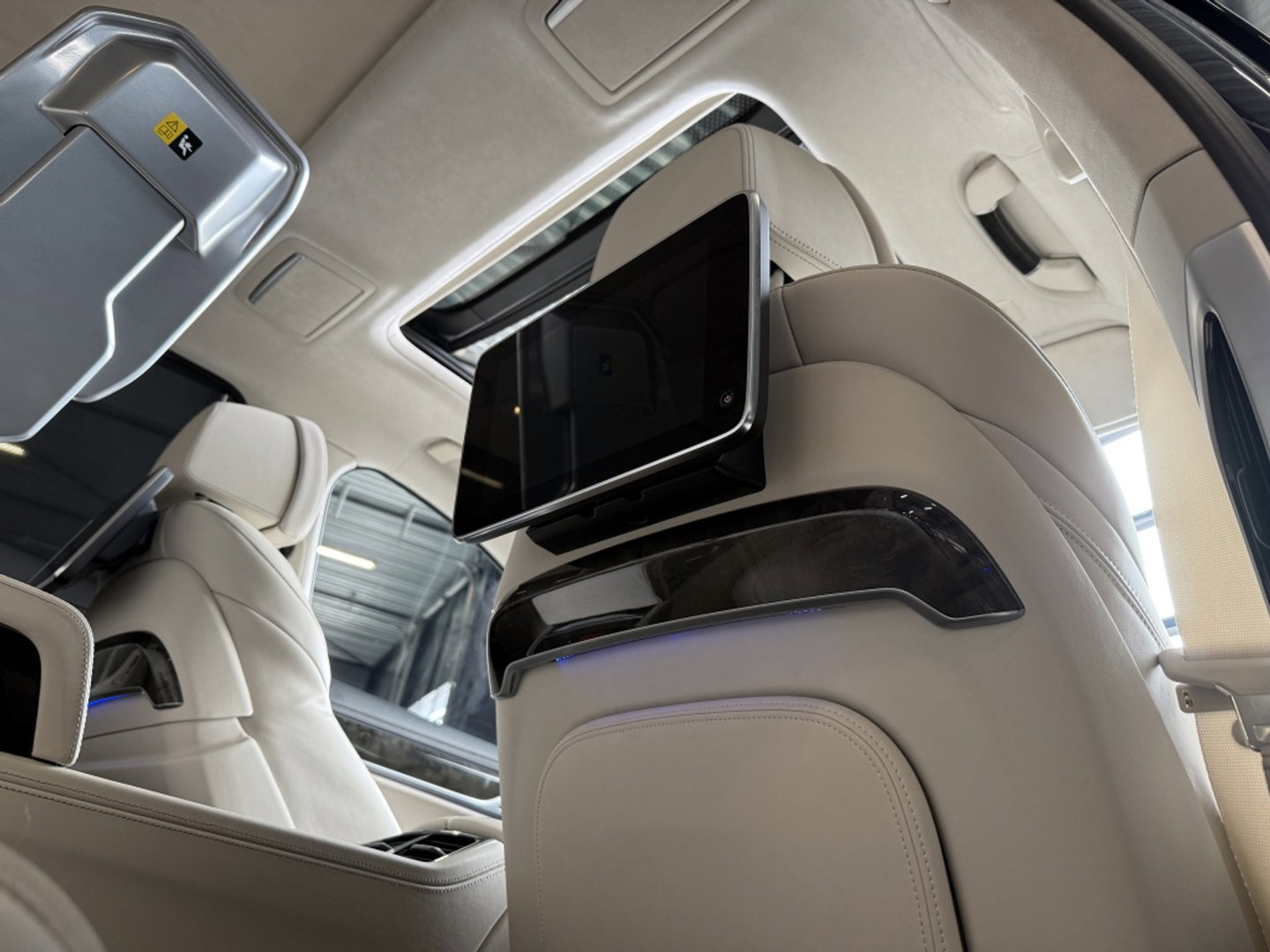 BMW 7 Serie 745Le 394PK X-drive Individual / SkyLounge / TV's / B&W / 360°