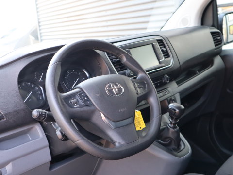 Toyota ProAce Worker 2.0 D 145pk Euro 6 - DC 6 Pers. - Trekhaak - Apple