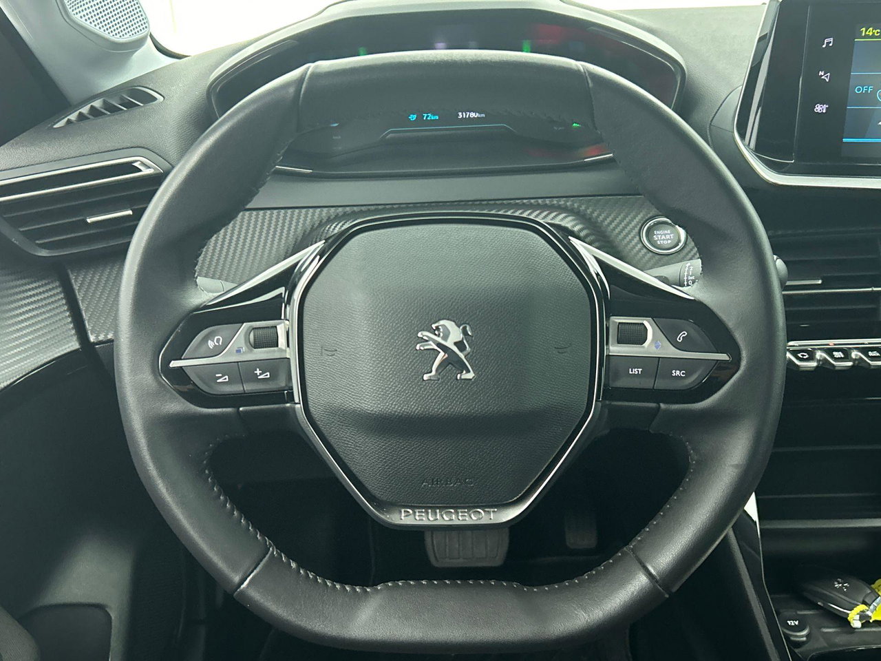 Peugeot e-208